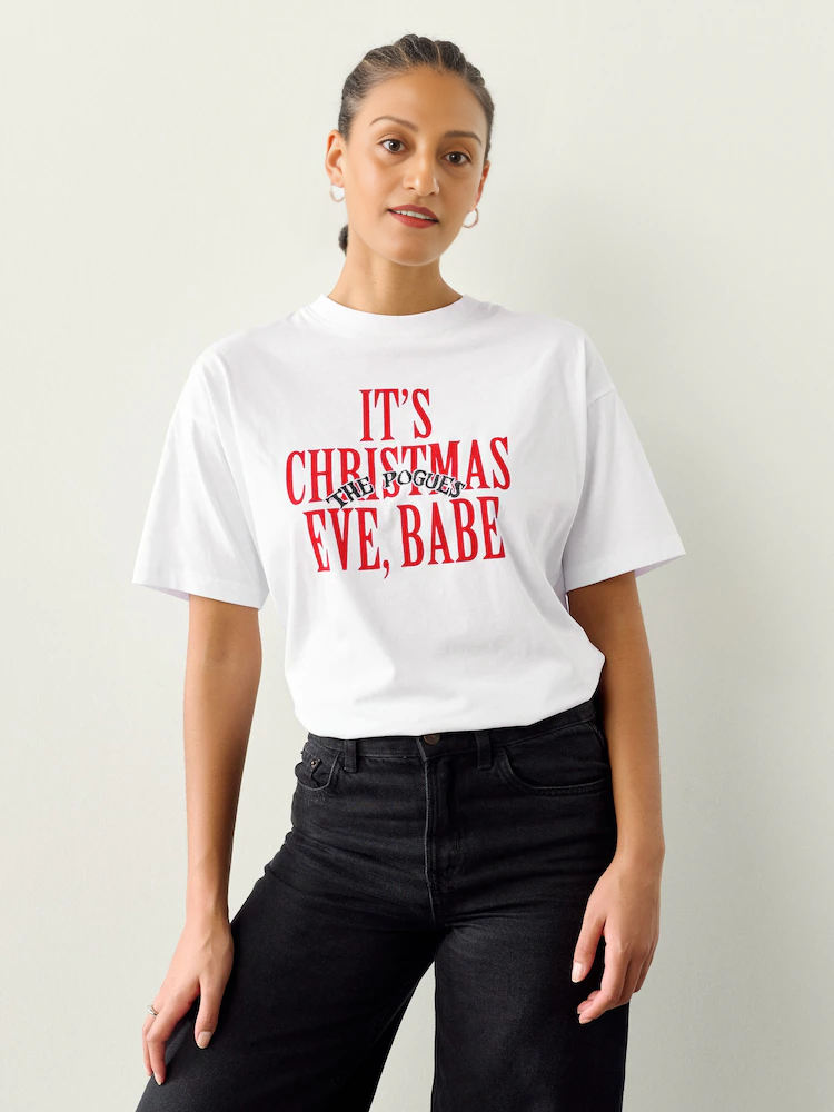 Women t-shirt stitched by Bano Stitching women clothing manufacturing services in Lahore with delivery worldwide